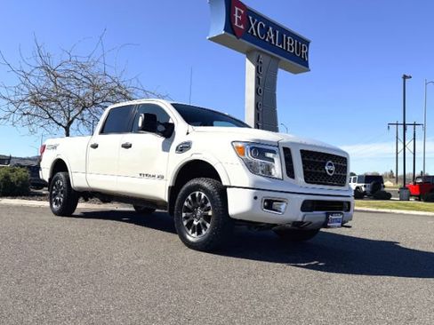 Used 2016 Nissan Titan PRO-4X image 49