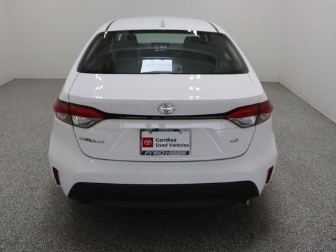 Certified 2025 Toyota Corolla LE w/ Convenience Package FWD image 8