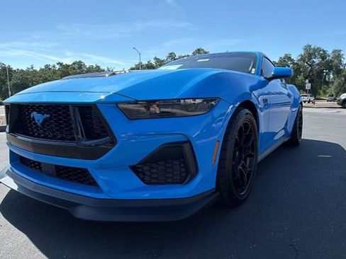 Used 2025 Ford Mustang GT RWD image 10