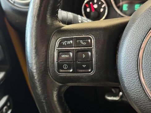 Used 2015 Jeep Wrangler Unlimited Rubicon w/ Max Tow Package image 17