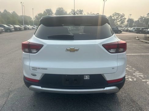 Used 2021 Chevrolet TrailBlazer LT w/ Convenience Package AWD/4WD image 6