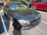 Used 2018 BMW 320i xDrive Sedan image 3