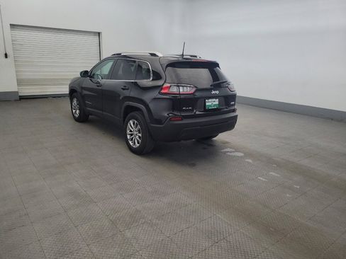 Used 2021 Jeep Cherokee Latitude Plus AWD/4WD image 5