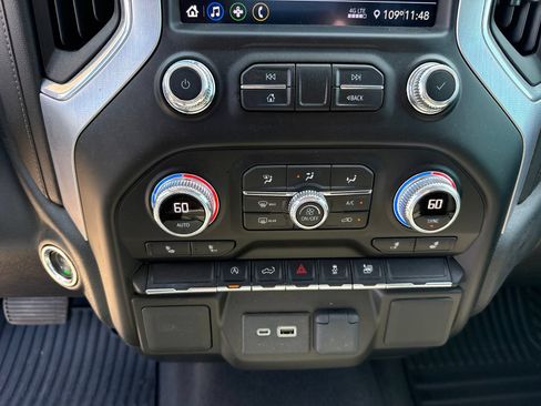 Used 2020 GMC Sierra 1500 SLE w/ SLE Value Package RWD image 27