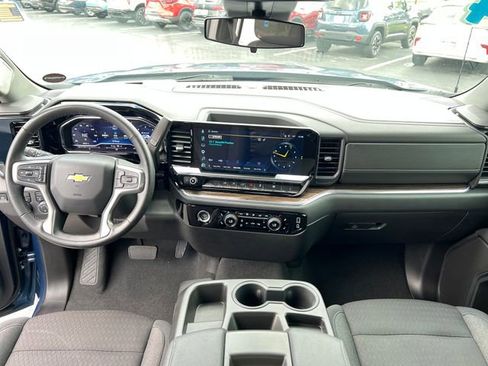 Certified 2024 Chevrolet Silverado 1500 LT AWD/4WD image 14