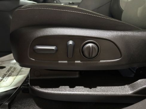 Used 2023 Chevrolet Blazer LT w/ Driver Confidence Package image 14