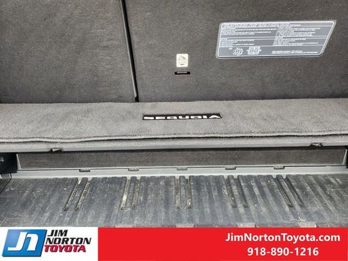 Used 2024 Toyota Sequoia Platinum image 33