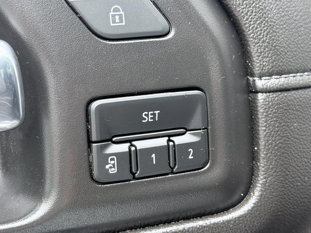Used 2023 Chevrolet Silverado 2500 LTZ w/ Gooseneck/5TH Wheel Package AWD/4WD image 39