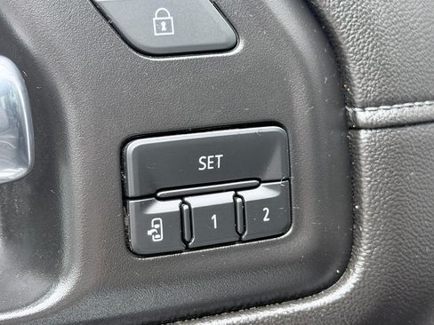 Used 2023 Chevrolet Silverado 2500 LTZ w/ Gooseneck/5TH Wheel Package AWD/4WD image 39