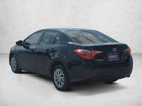 Used 2017 Toyota Corolla LE image 7