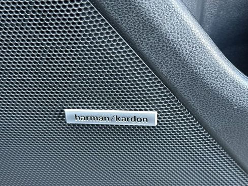 Used 2025 Subaru Crosstrek 2.5i Limited w/ Popular Package #4A image 19