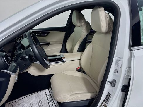 Used 2025 Mercedes-Benz C 300 Sedan image 11