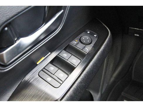 New 2026 Nissan Kicks SV w/ SV Premium Package FWD image 15
