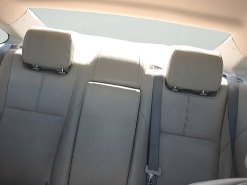 Used 2018 Toyota Avalon XLE w/ All Weather Liner Package FWD image 14