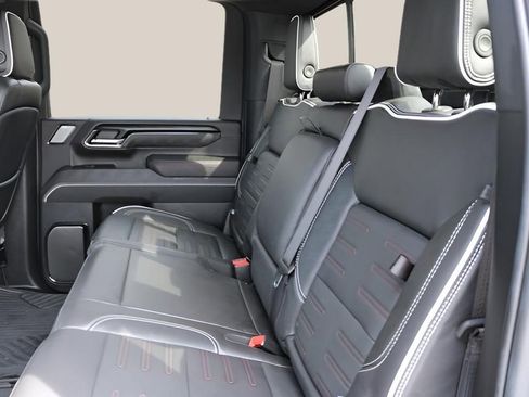 Used 2024 GMC Sierra 2500 AT4X w/ AT4X AEV Edition image 18