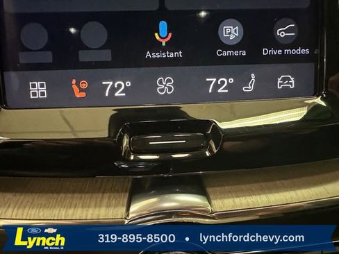 Used 2022 Volvo XC60 B5 Inscription w/ Advanced Package AWD/4WD image 15