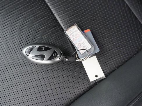 Used 2025 Hyundai Santa Fe SEL image 8