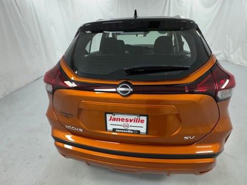 Certified 2024 Nissan Kicks SV FWD image 4