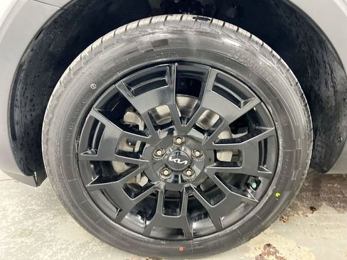 Used 2022 Kia Telluride EX w/ EX Premium Package image 29