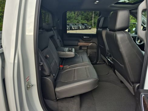 Used 2022 GMC Sierra 3500 Denali w/ Denali Ultimate Package AWD/4WD image 28
