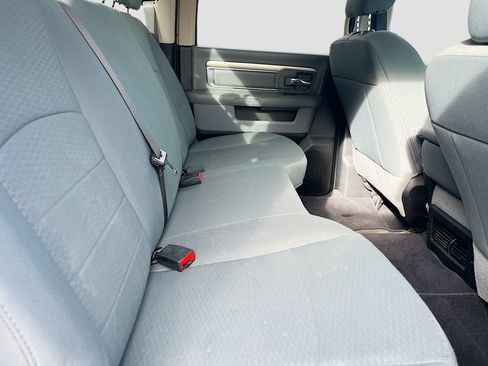 Used 2020 RAM 1500 Classic SLT AWD/4WD image 25