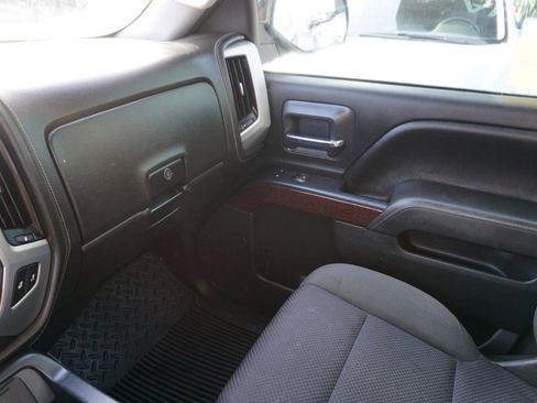 Used 2018 GMC Sierra 1500 SLE w/ SLE Value Package image 18