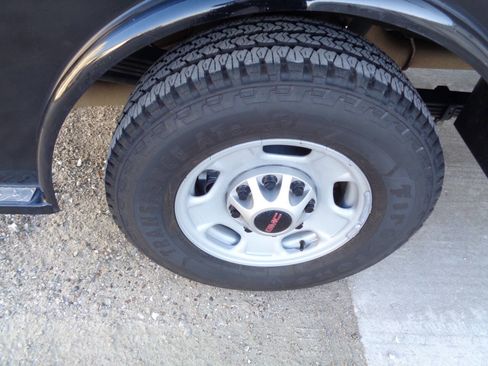 Used 2023 GMC Sierra 2500 Pro w/ Convenience Package image 27