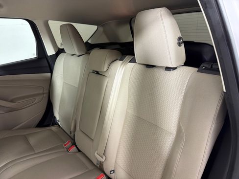Used 2018 Ford Escape SE FWD image 19