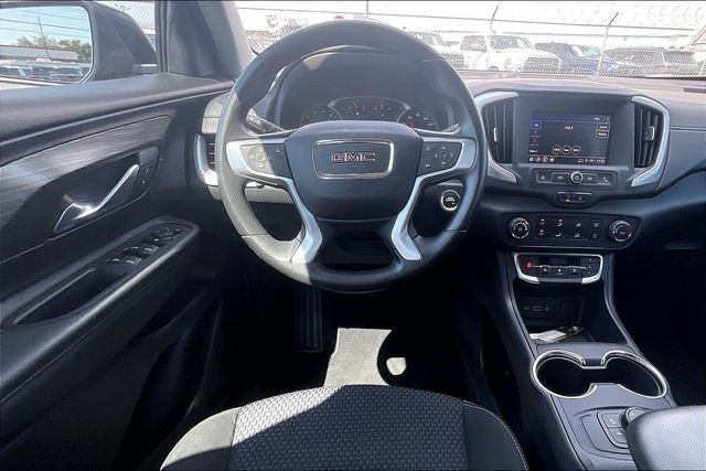 Used 2024 GMC Terrain SLE w/ Elevation Edition FWD image 5