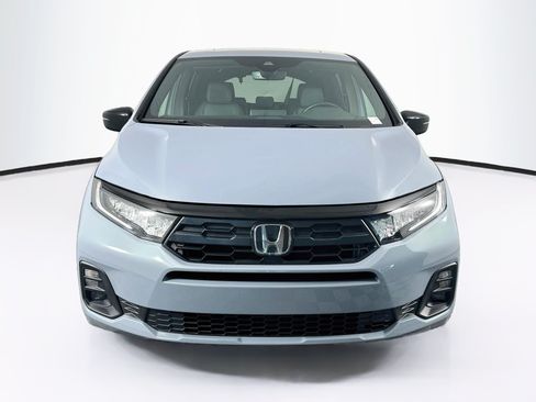 Used 2025 Honda Odyssey Sport-L image 2