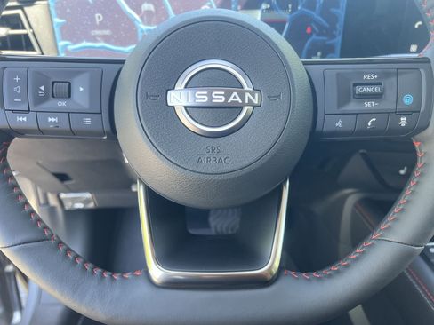 New 2026 Nissan Kicks SR w/ SR Premium Package FWD image 9