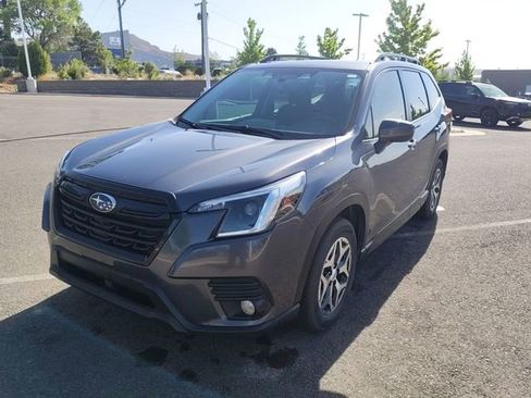 Used 2023 Subaru Forester Premium AWD/4WD image 7