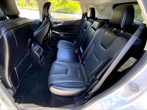 Used 2016 Ford Edge Titanium w/ Equipment Group 302A image 21