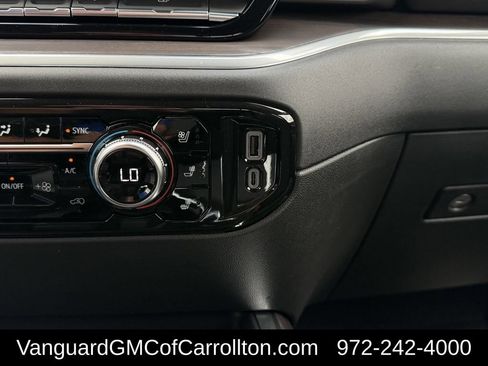 New 2026 GMC Sierra 1500 SLT AWD/4WD image 17