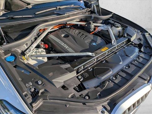 Used 2024 BMW X5 xDrive50e w/ M Sport Package image 24