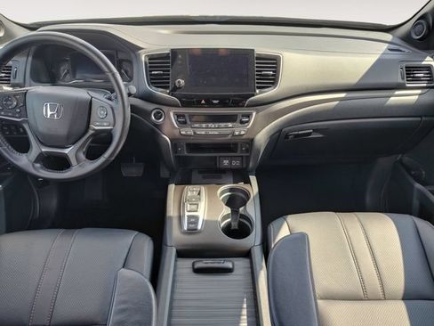Used 2023 Honda Passport TrailSport image 10