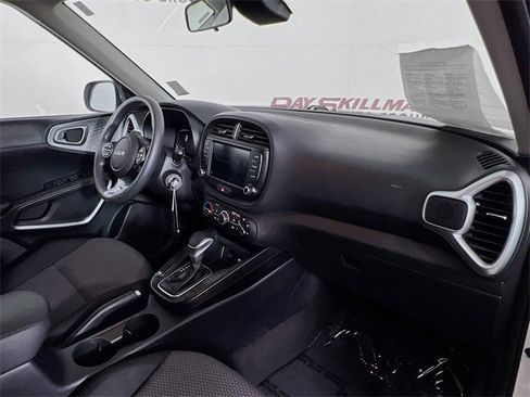 Used 2023 Kia Soul LX w/ Option Group 015 image 34