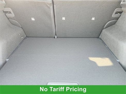 New 2026 Nissan Kicks SR image 23