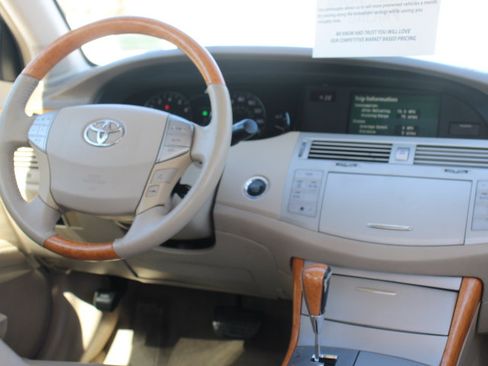 Used 2007 Toyota Avalon Limited FWD image 23