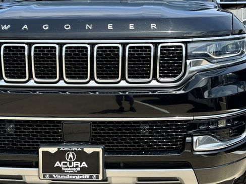 Used 2022 Jeep Wagoneer Series II AWD/4WD image 9