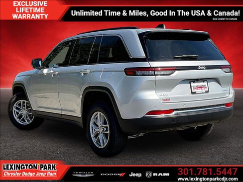 New 2025 Jeep Grand Cherokee 4WD image 3