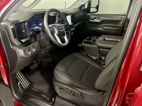 Used 2024 GMC Sierra 1500 Elevation w/ X31 Off-Road Package image 11