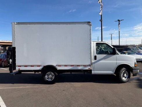 Used 2020 Chevrolet Express 3500 w/ Power Convenience Package RWD image 18