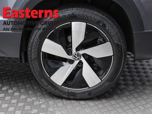 Used 2024 Volkswagen Taos S AWD/4WD image 8