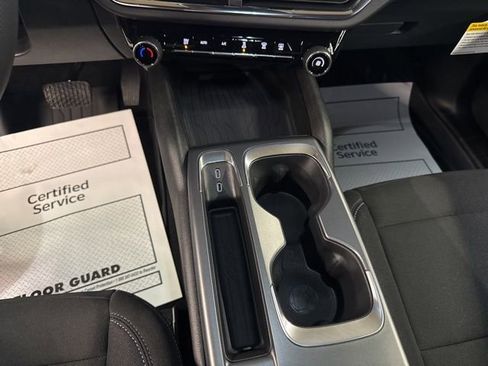 New 2026 Chevrolet Equinox EV LT image 17