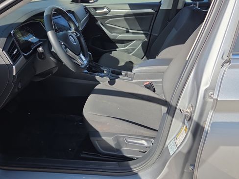 Used 2019 Volkswagen Jetta FWD image 9