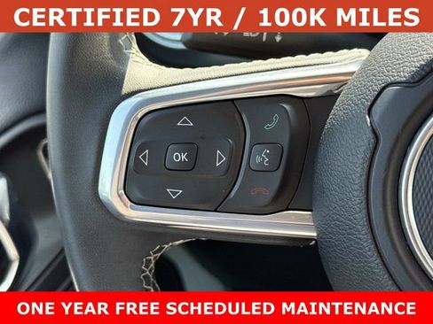 Used 2023 Jeep Wrangler Unlimited Sahara AWD/4WD image 24