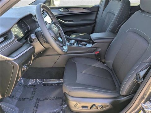 New 2026 Jeep Grand Cherokee Laredo X AWD/4WD image 4