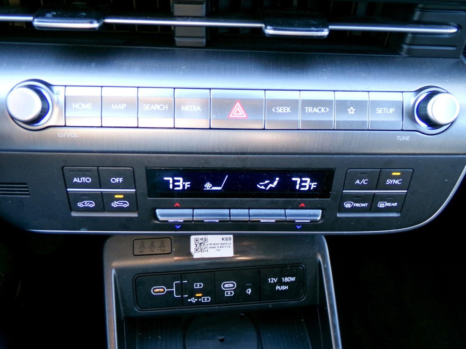Used 2024 Hyundai Kona Limited FWD image 10