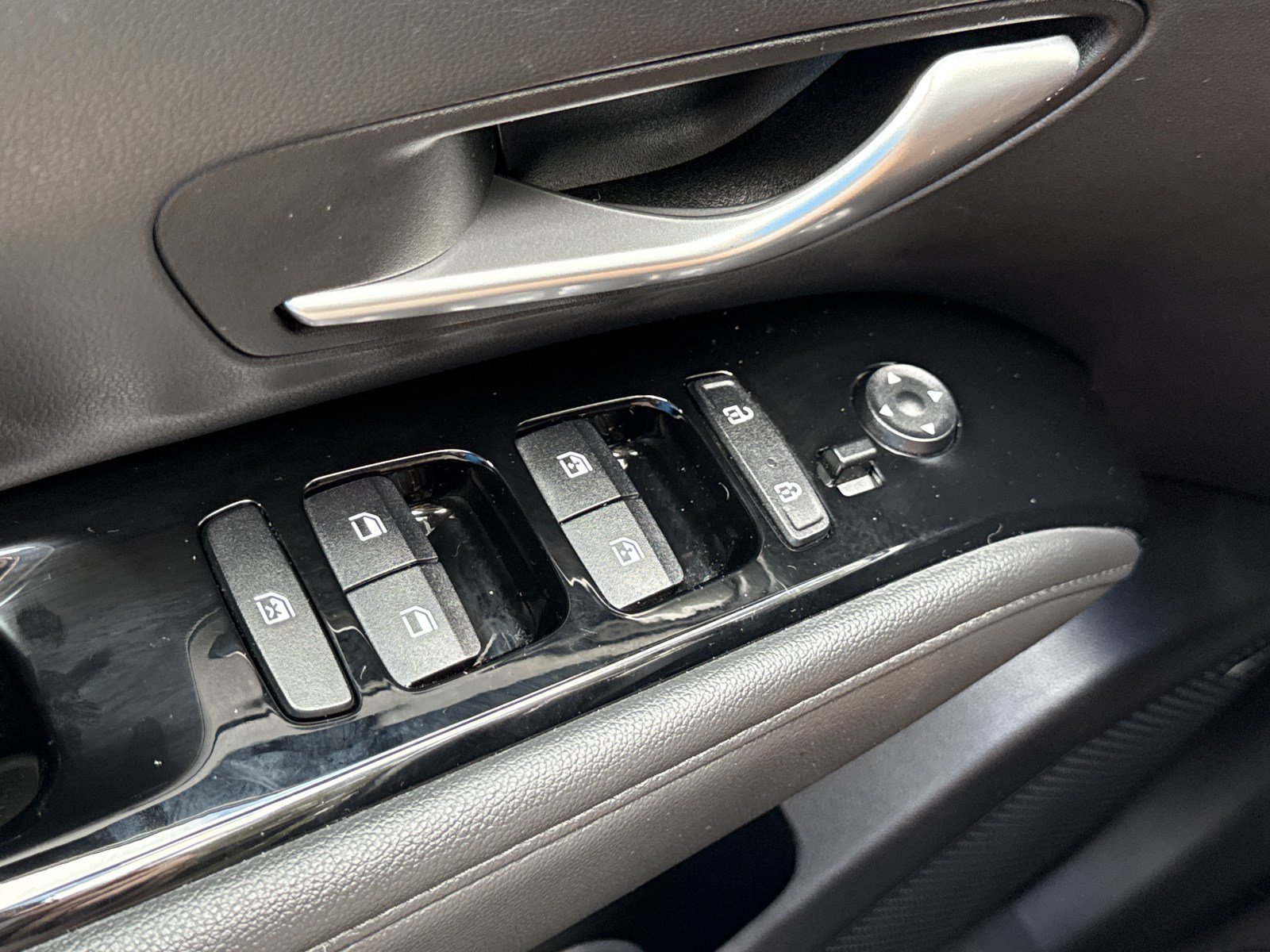 Certified 2024 Hyundai Tucson Limited FWD image 19
